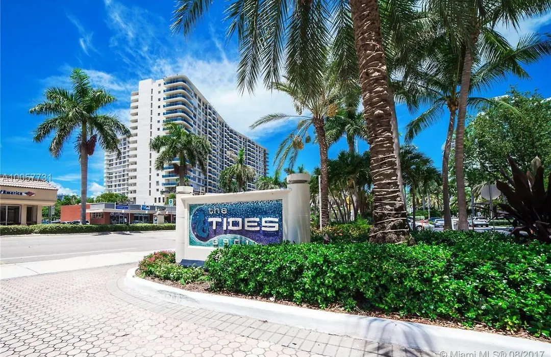 Tides Apt On Hollywood Beach-1