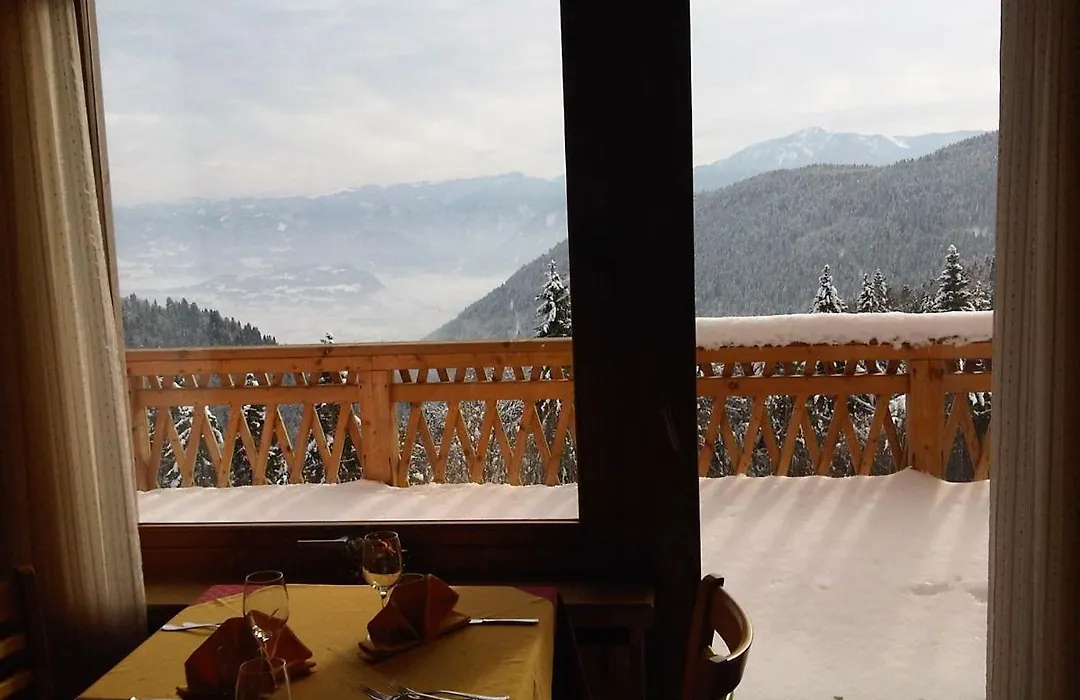 Albergo Croce d'Aune-1