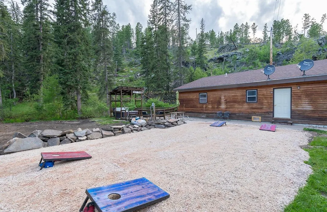 Harney Camp Cabins-1
