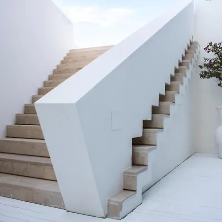 White Hotel-2