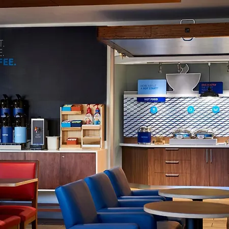 Holiday Inn Express & Suites - Madison West - Middleton By Ihg-2