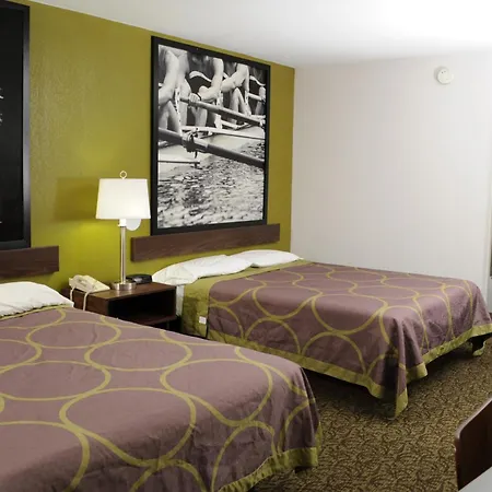 Super 8 By Wyndham Gainesville-2