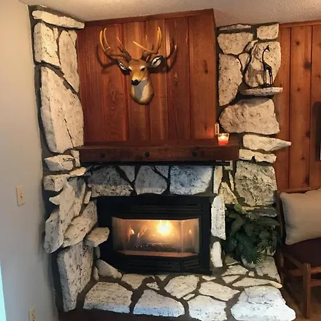 Beaver Village Apartment-3