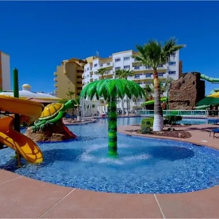 Las Palmas Resort-3
