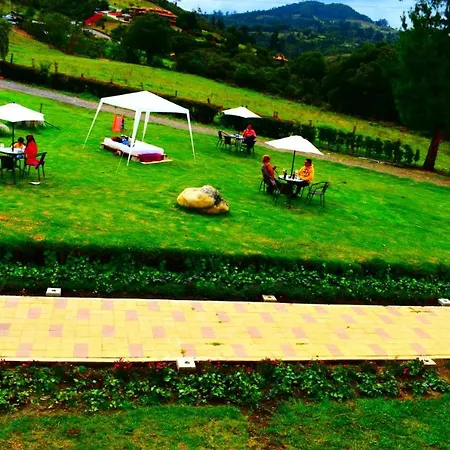 Hotel Campestre La Periquera-3