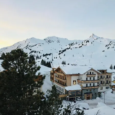 Hotel Alpenland-2