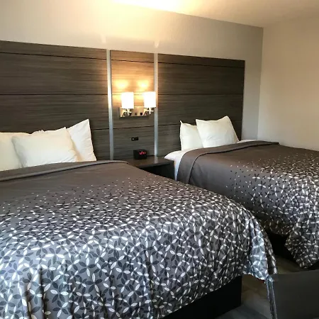 Hometown Inn-2