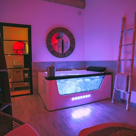 Villa Cocoon - Love Room Cocooning & 50 Nuances-3