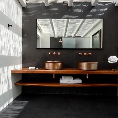 Cavo Tagoo Santorini-2
