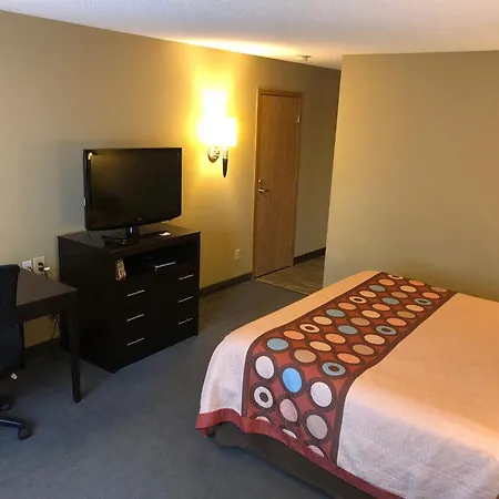 Super 8 By Wyndham Lagrande-3