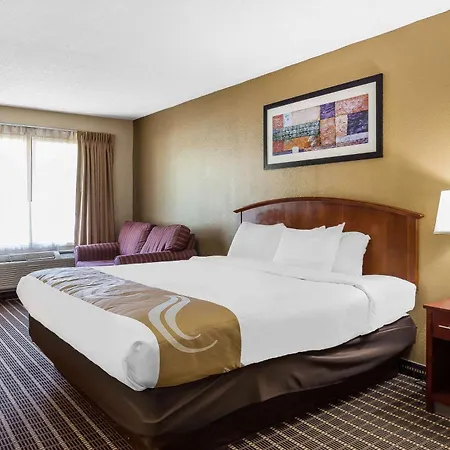 Quality Inn & Suites Sevierville - Pigeon Forge-3