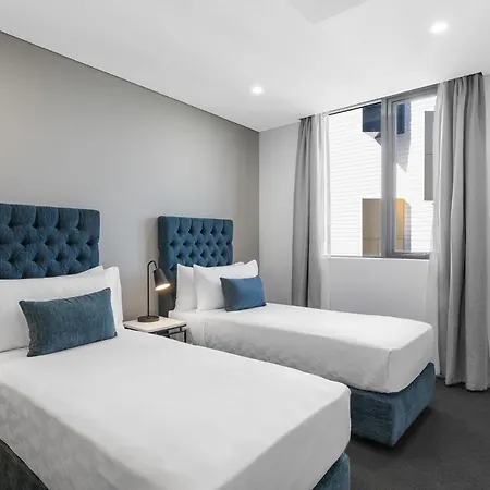 Meriton Suites Sydney Airport-3
