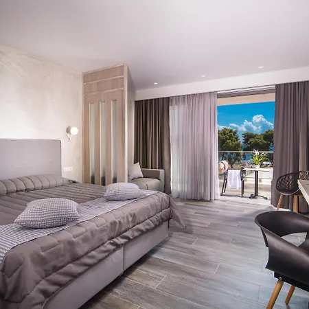 Lagomandra Hotel&Spa-3