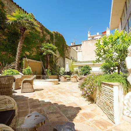 Best Western Premier Le Patio Des Artistes Wellness Jacuzzi-2