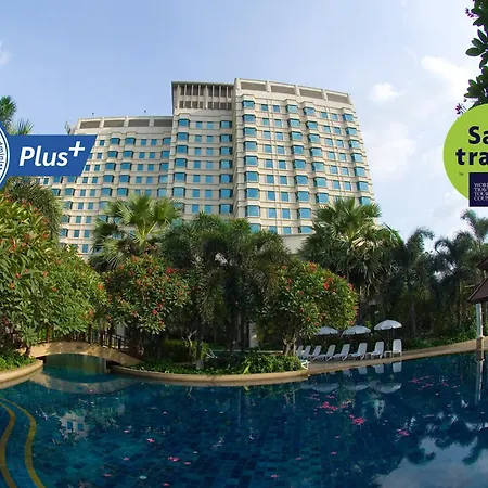 Rama Gardens Hotel Bangkok-3