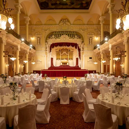 Grandhotel Pupp-3