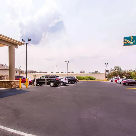 Quality Inn & Suites University-3