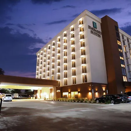 Embassy Suites By Hilton Dallas Market Center-3