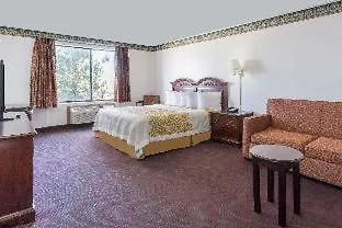 Days Inn By Wyndham Evanston Wy-2