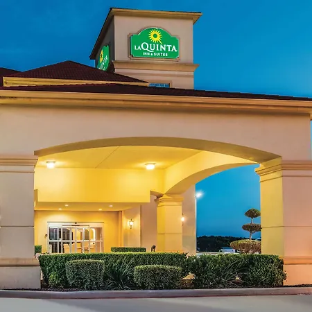 La Quinta By Wyndham Bridgeport-3