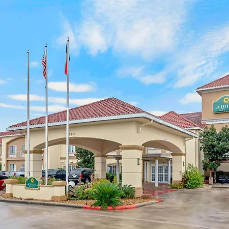 La Quinta By Wyndham Conroe-3