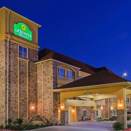 La Quinta Inn & Suites By Wyndham Floresville,Tx-3