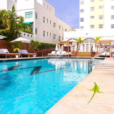 Marseilles Beachfront Hotel-2