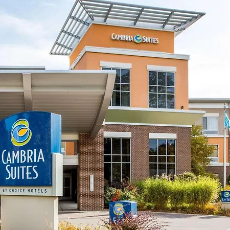 Cambria Hotel Traverse City-3
