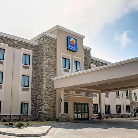Comfort Inn & Suites-3