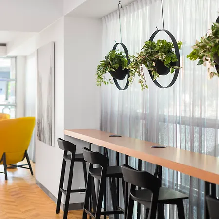Brady Apartment Hotel Flinders Street-3