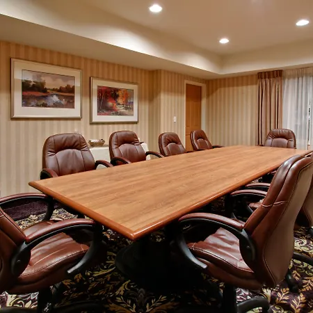 Staybridge Suites - Calgary Airport By Ihg-3