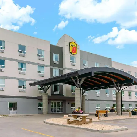 Super 8 By Wyndham Winnipeg East Mb-3