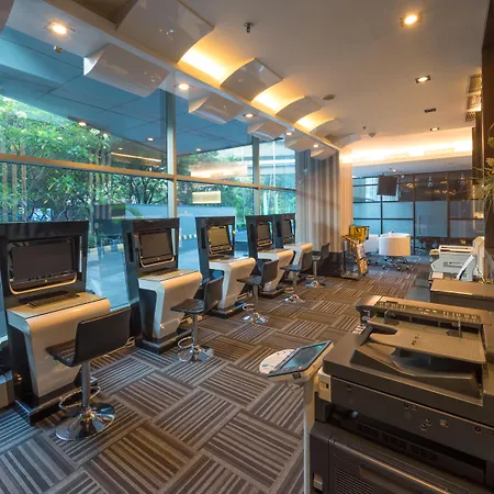 Manhattan Hotel Jakarta-2