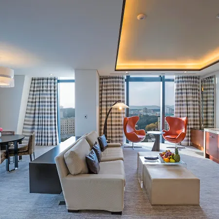 Fairmont Baku, Flame Towers-3