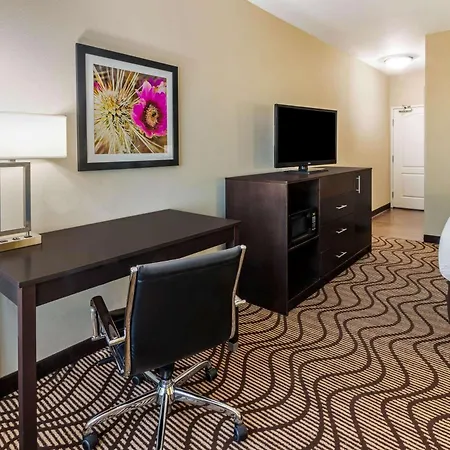 La Quinta By Wyndham Artesia-2