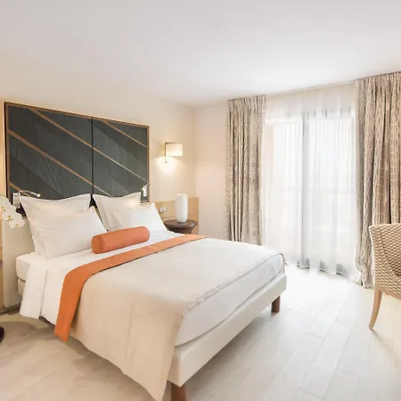 Akoya Hotel & Spa-3