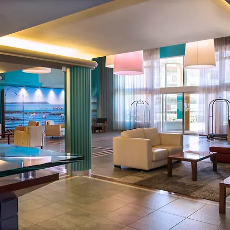 Grand Hôtel Les Flamants Roses Thalasso&Spa-3