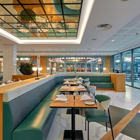 Crowne Plaza Marlow By Ihg-3
