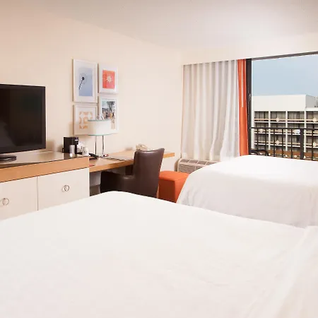 Sheraton Orlando Lake Buena Vista Resort - Newly Renovated!-2