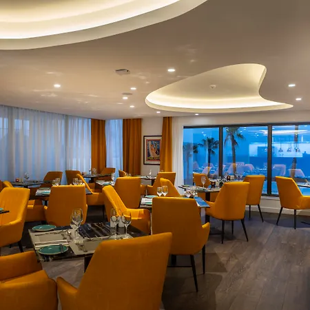 Leonardo Crystal Cove Hotel & Spa - Adults Only-3
