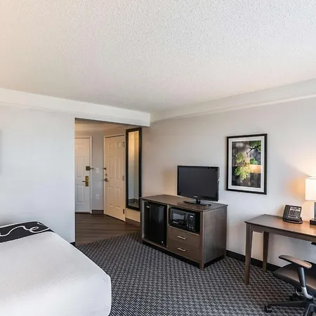 La Quinta By Wyndham Phoenix Chandler-3