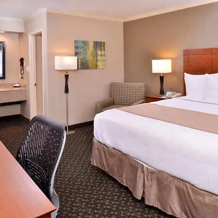 Best Western Oxnard Inn-3