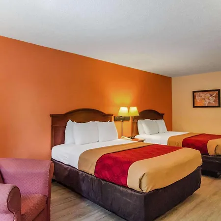 Econo Lodge Inn & Suites Gulfport Airport-3