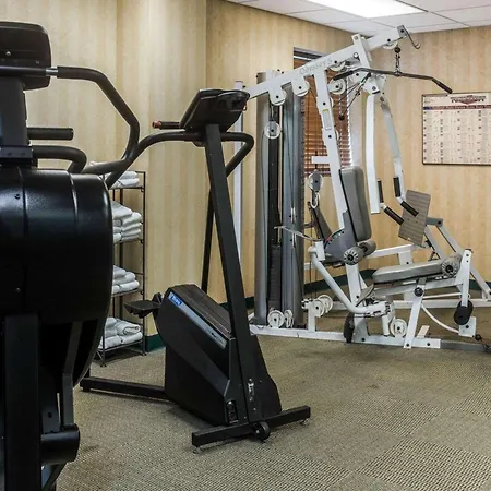 Quality Suites Lake Wright - Norfolk Airport-2