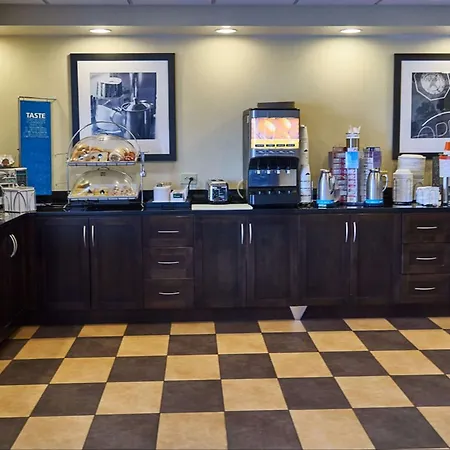 Hampton Inn Uniontown-2