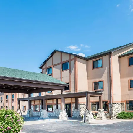 Super 8 By Wyndham Columbia East-2