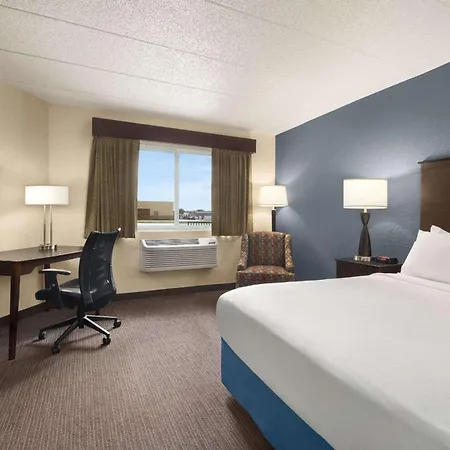 Baymont By Wyndham Owatonna-2
