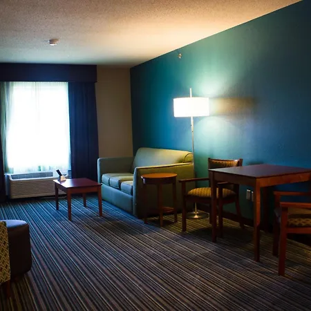 Best Western Plus Menomonie Inn & Suites-3