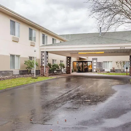 Comfort Suites Near Vancouver Mall-2