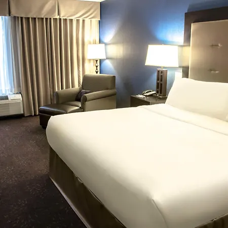 Holiday Inn Fargo By Ihg-2